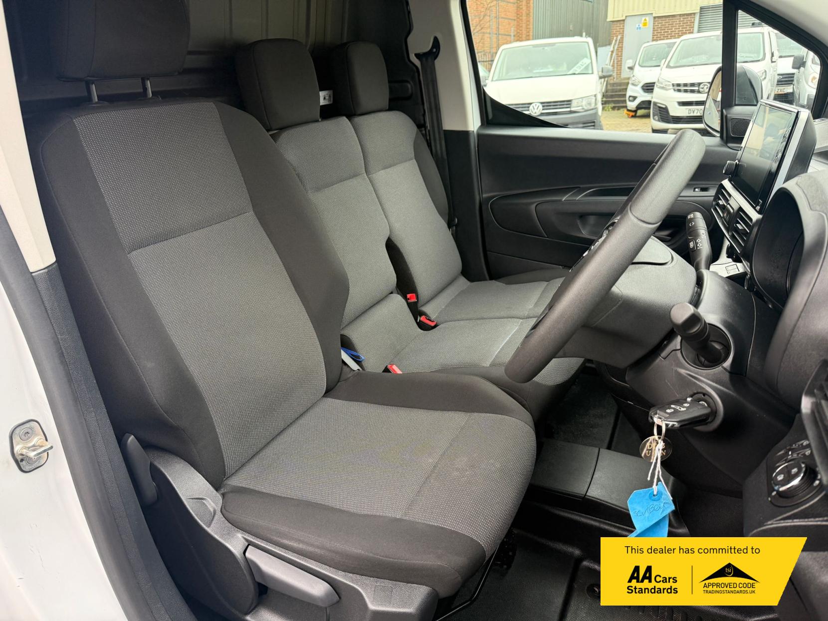 Vauxhall Combo 1.5 Turbo D 2300 Pro Panel Van 5dr Diesel Manual L1 H1 Euro 6 (s/s) (100 ps)