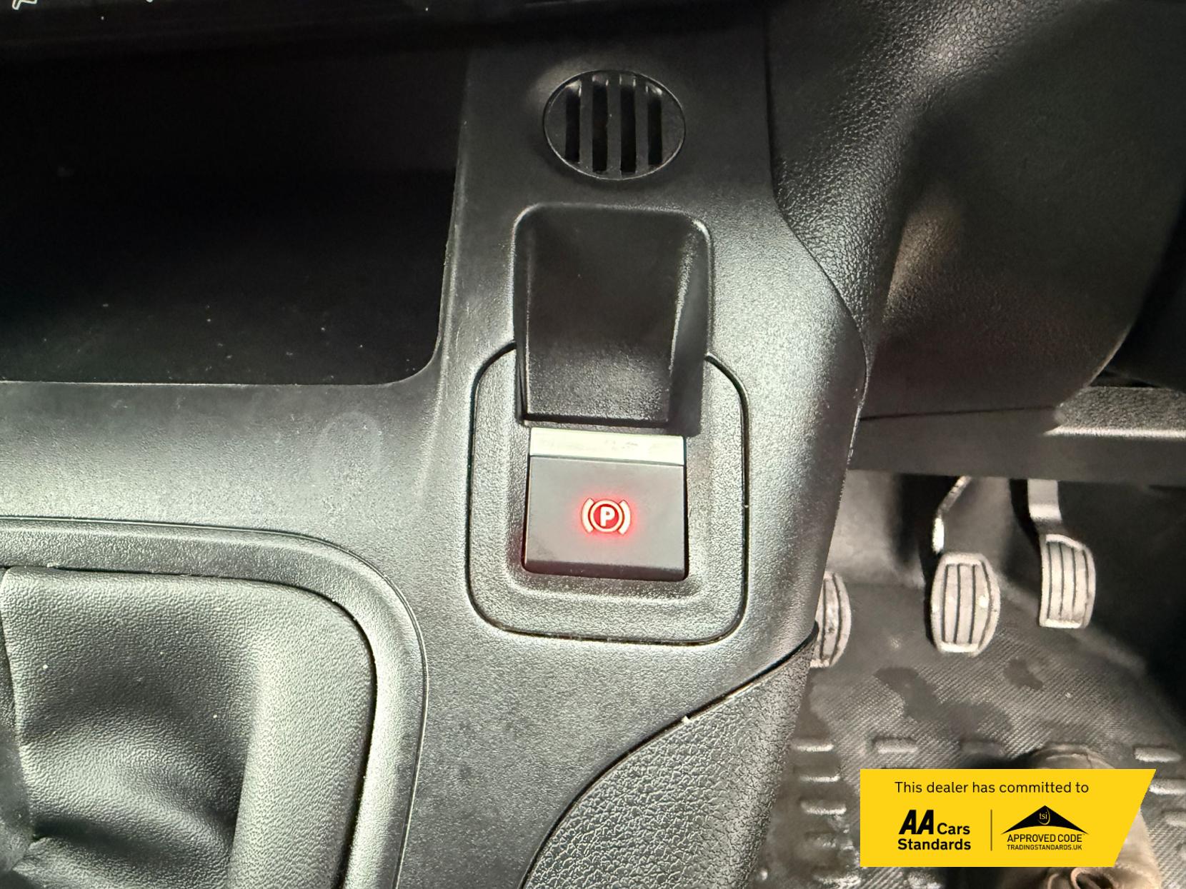 Vauxhall Combo 1.5 Turbo D 2300 Pro Panel Van 5dr Diesel Manual L1 H1 Euro 6 (s/s) (100 ps)