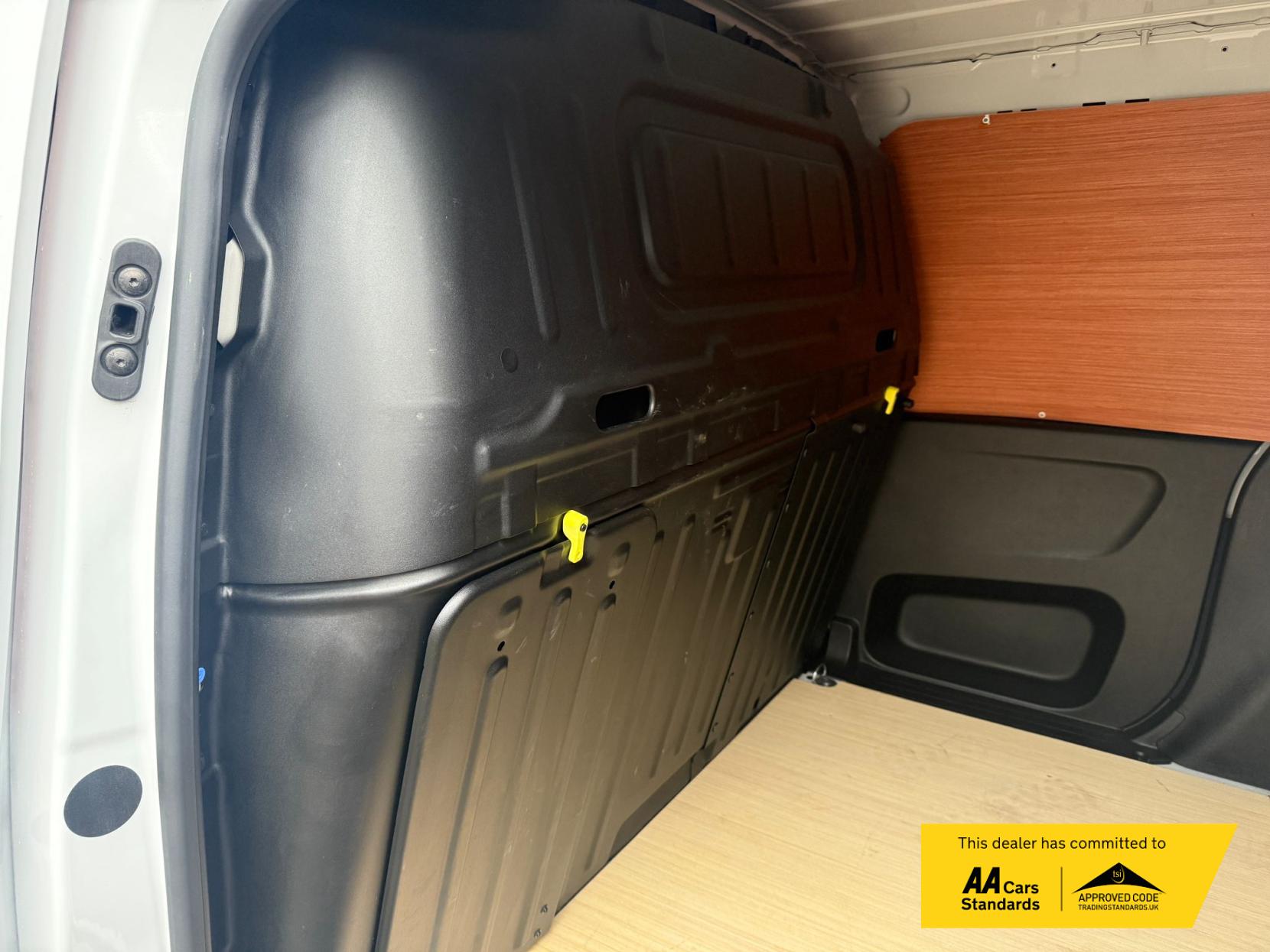 Vauxhall Combo 1.5 Turbo D 2300 Pro Panel Van 5dr Diesel Manual L1 H1 Euro 6 (s/s) (100 ps)