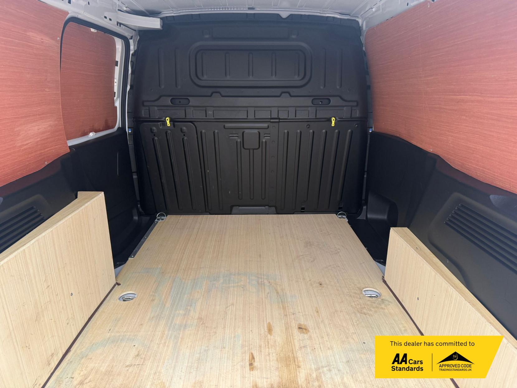 Vauxhall Combo 1.5 Turbo D 2300 Pro Panel Van 5dr Diesel Manual L1 H1 Euro 6 (s/s) (100 ps)