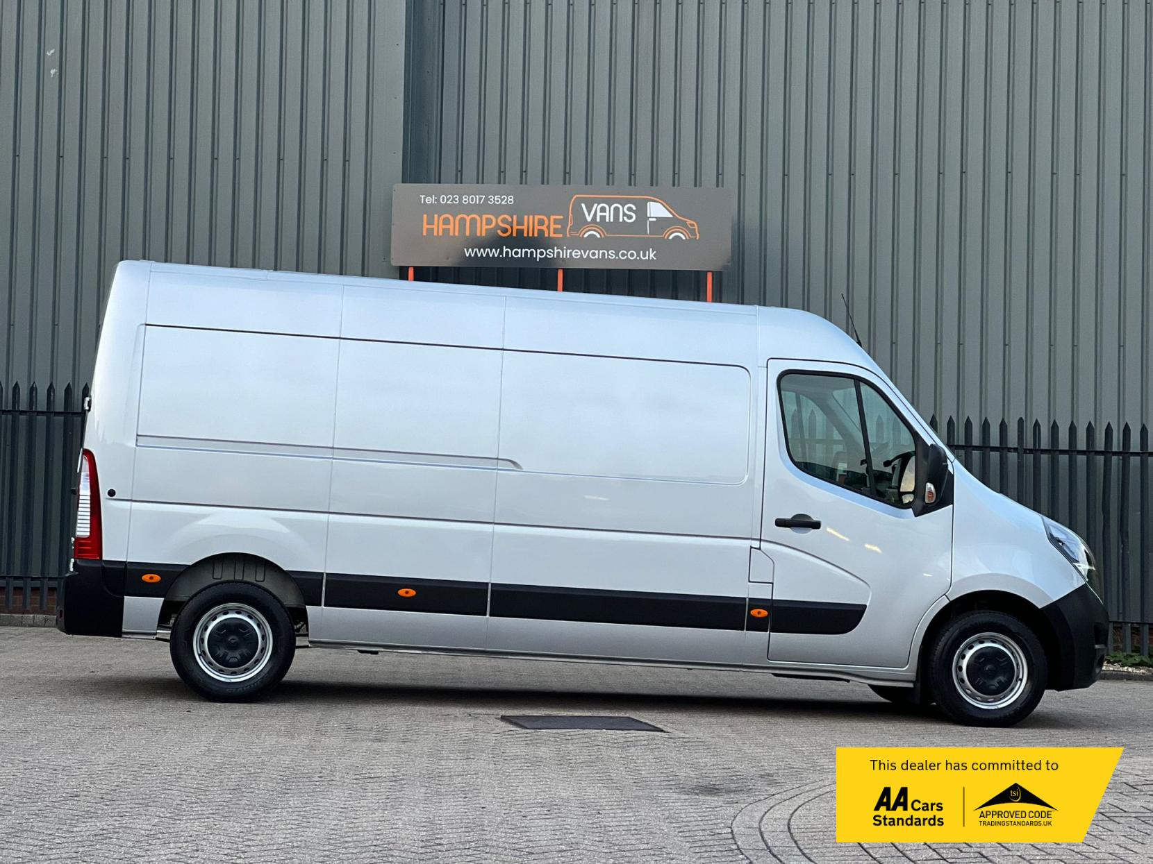 Vauxhall Movano 2.3 CDTi 3500 BiTurbo Edition Panel Van 5dr Diesel Manual FWD L3 H2 Euro 6 (135 ps)