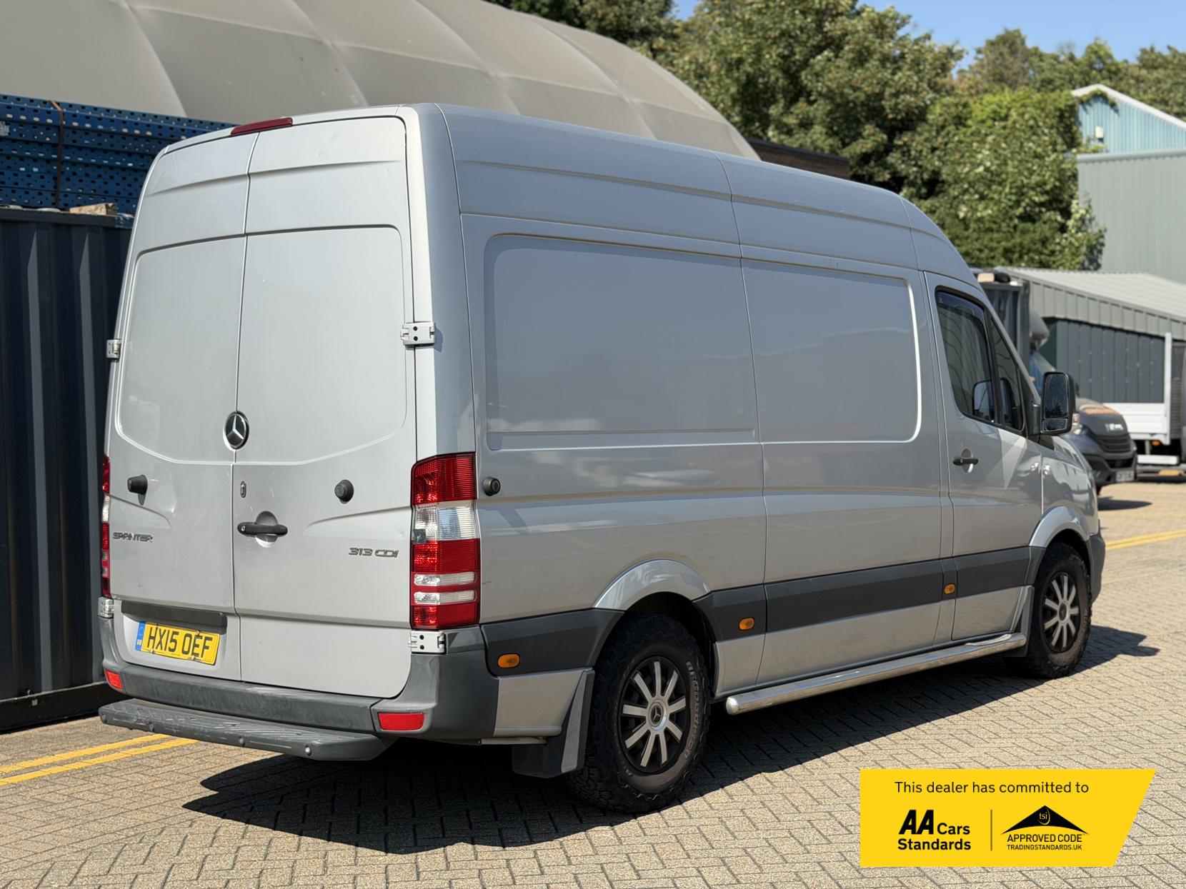 2015 Mercedes-Benz Sprinter 2.1 313 CDi Panel Van 4dr Diesel Manual RWD L2 (129 bhp) - Thumbnail 2