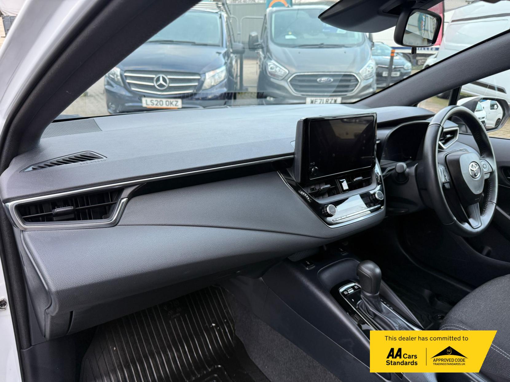 Toyota Corolla 1.8 VVT-h Car Derived Van 5dr Petrol Hybrid CVT Euro 6 (s/s) (140 ps)