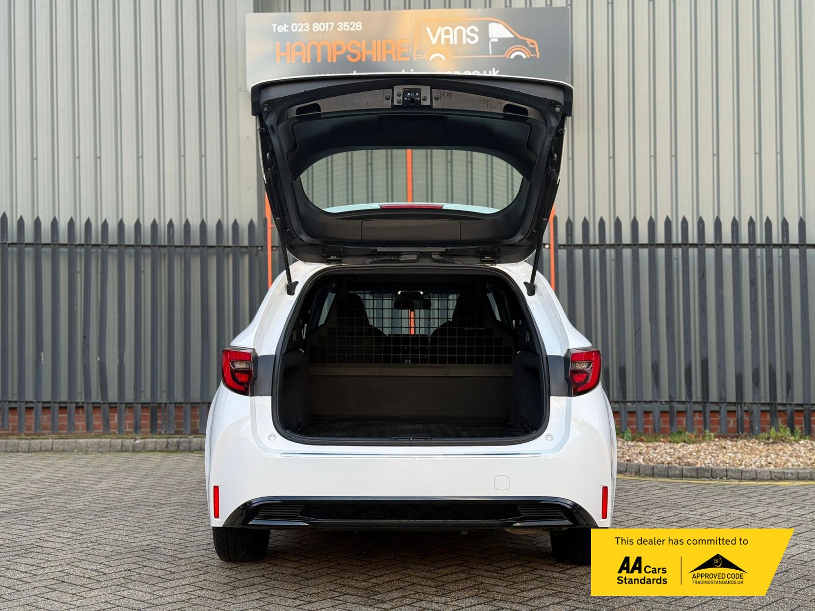 Toyota Corolla 1.8 VVT-h Car Derived Van 5dr Petrol Hybrid CVT Euro 6 (s/s) (140 ps)