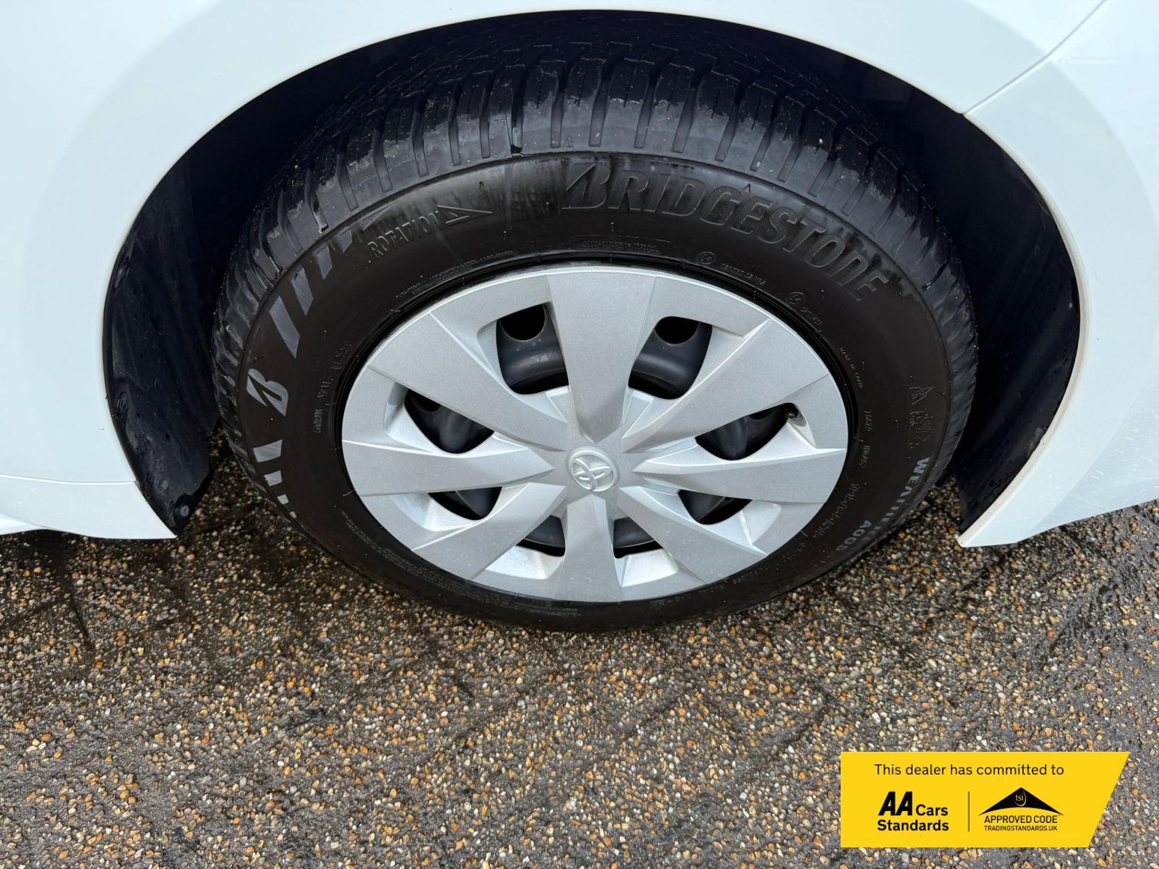 Toyota Corolla 1.8 VVT-h Car Derived Van 5dr Petrol Hybrid CVT Euro 6 (s/s) (140 ps)