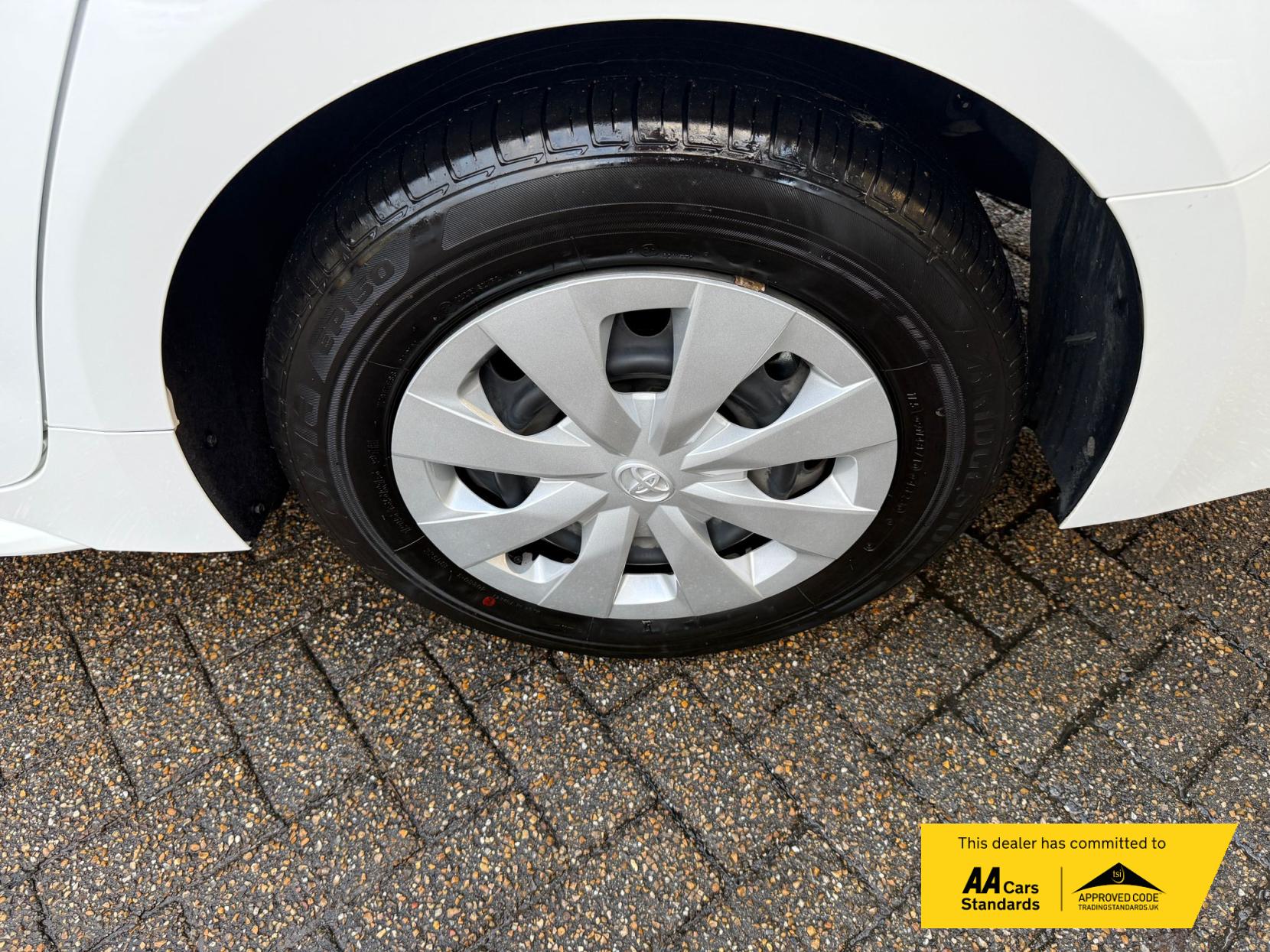 Toyota Corolla 1.8 VVT-h Car Derived Van 5dr Petrol Hybrid CVT Euro 6 (s/s) (140 ps)