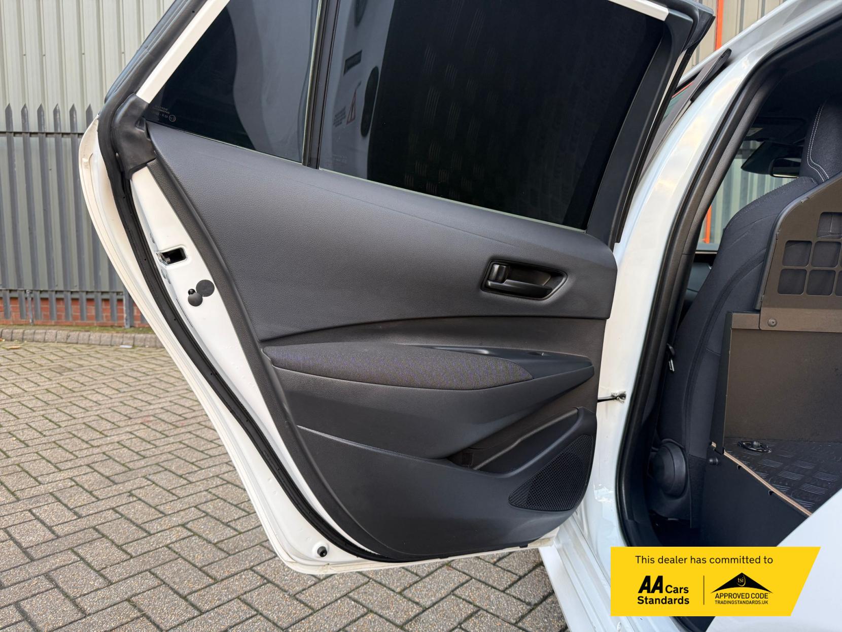 Toyota Corolla 1.8 VVT-h Car Derived Van 5dr Petrol Hybrid CVT Euro 6 (s/s) (140 ps)