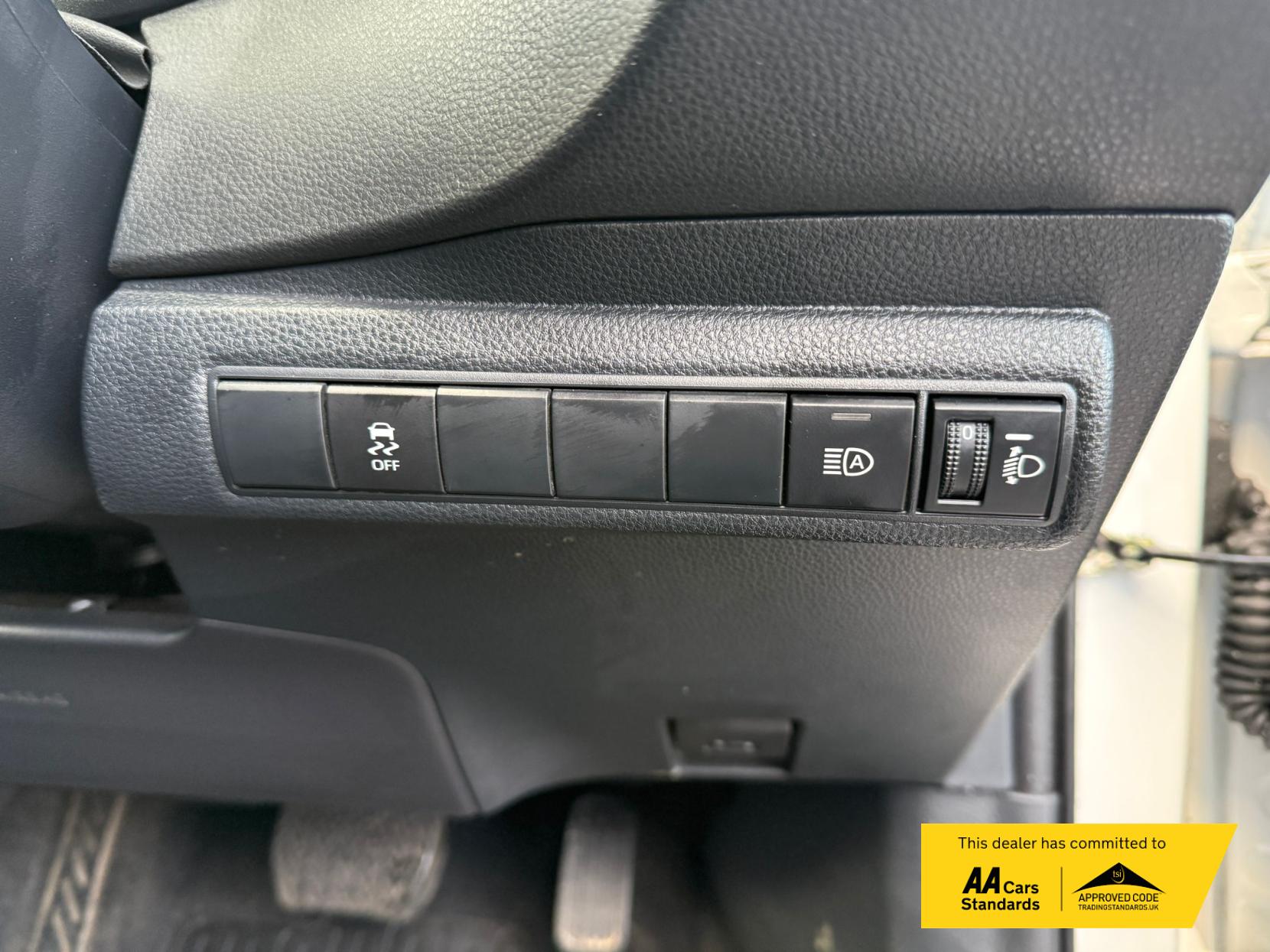 Toyota Corolla 1.8 VVT-h Car Derived Van 5dr Petrol Hybrid CVT Euro 6 (s/s) (140 ps)