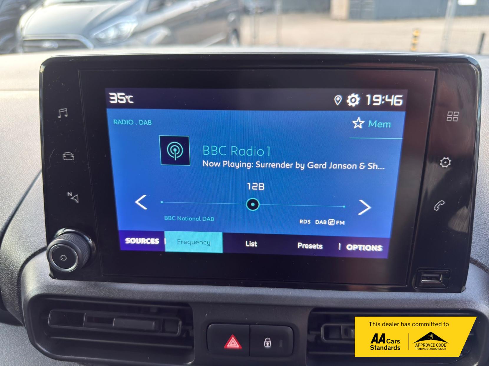 2023 Citroen e-Berlingo 800 50kWh Enterprise Edition M Panel Van 5dr Electric Auto SWB (7.4kW Charger) (136 ps) - Thumbnail 38