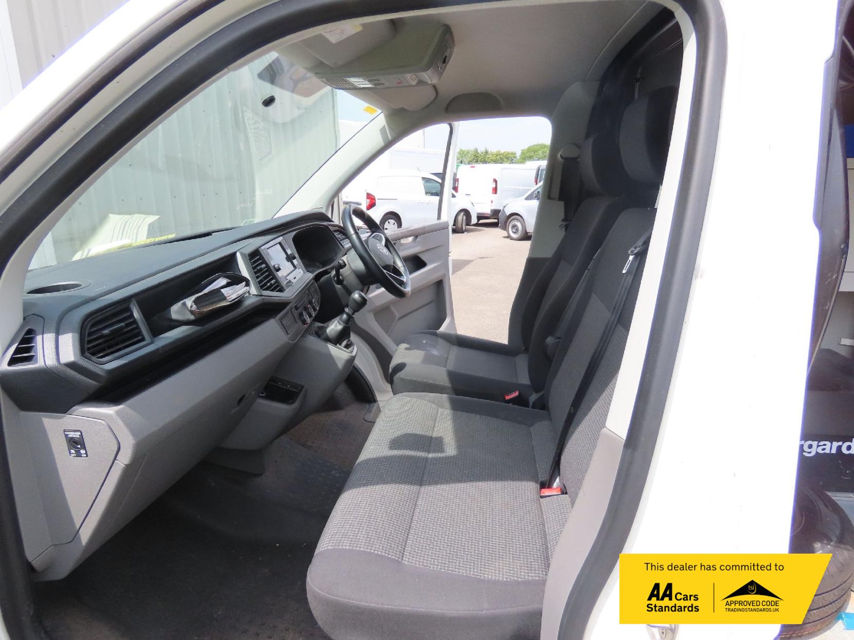 Volkswagen Transporter 2.0 TDI T28 Startline Panel Van 5dr Diesel Manual FWD LWB High Roof Euro 6 (s/s) (90 ps)