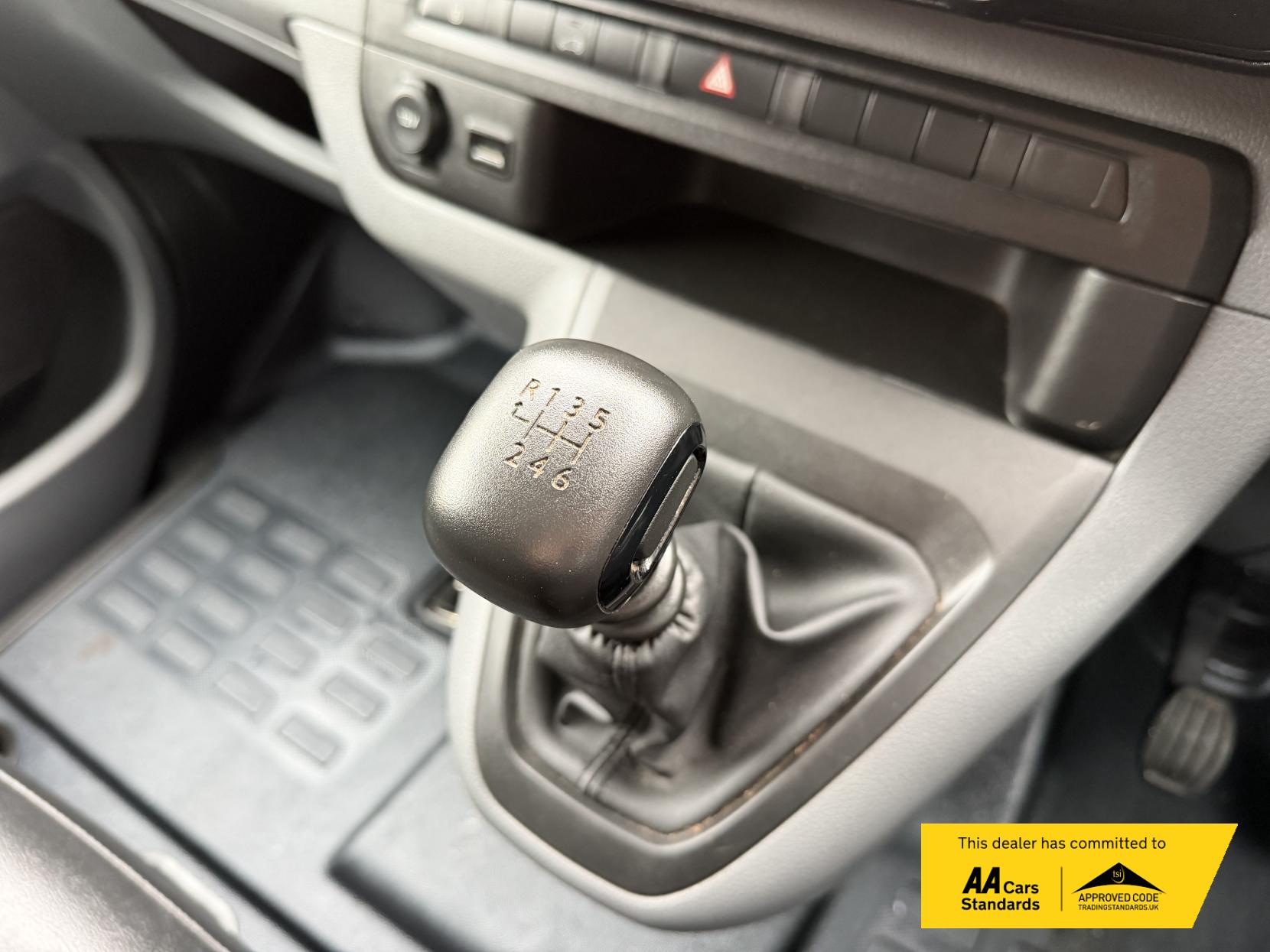 Vauxhall Vivaro 1.5 Turbo D 2900 Sportive Panel Van 5dr Diesel Manual L2 H1 Euro 6 (s/s) (100 ps)