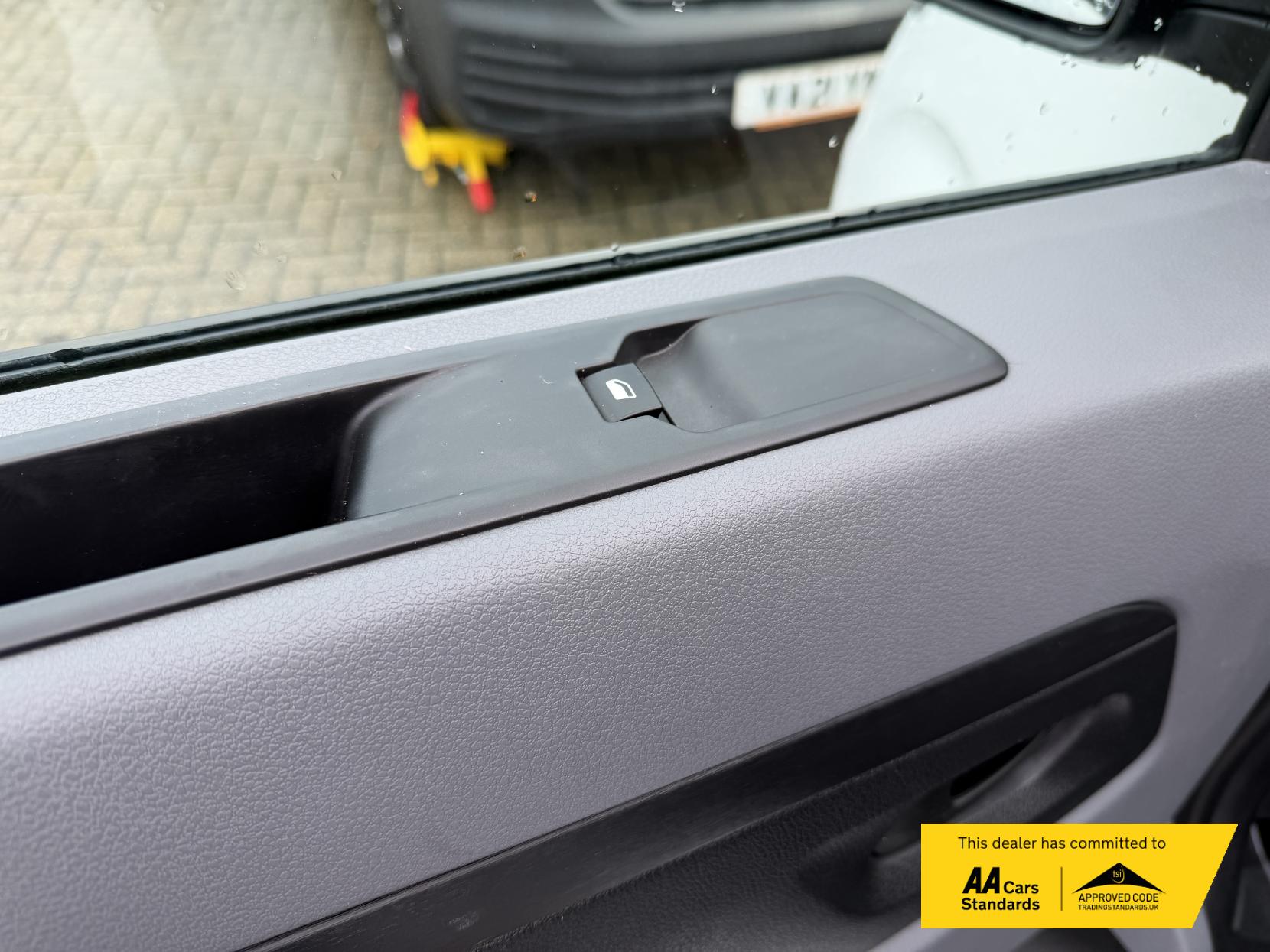 Vauxhall Vivaro 1.5 Turbo D 2900 Sportive Panel Van 5dr Diesel Manual L2 H1 Euro 6 (s/s) (100 ps)