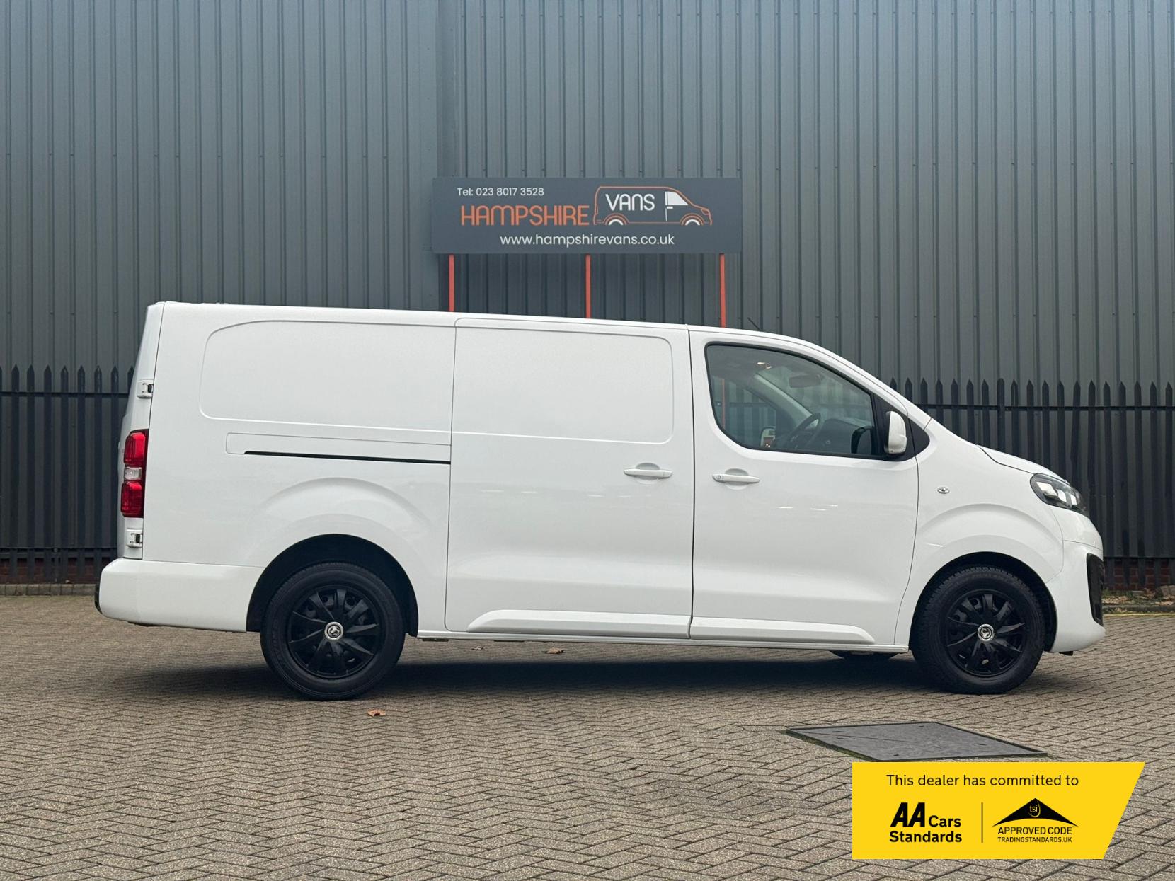 Vauxhall Vivaro 1.5 Turbo D 2900 Sportive Panel Van 5dr Diesel Manual L2 H1 Euro 6 (s/s) (100 ps)