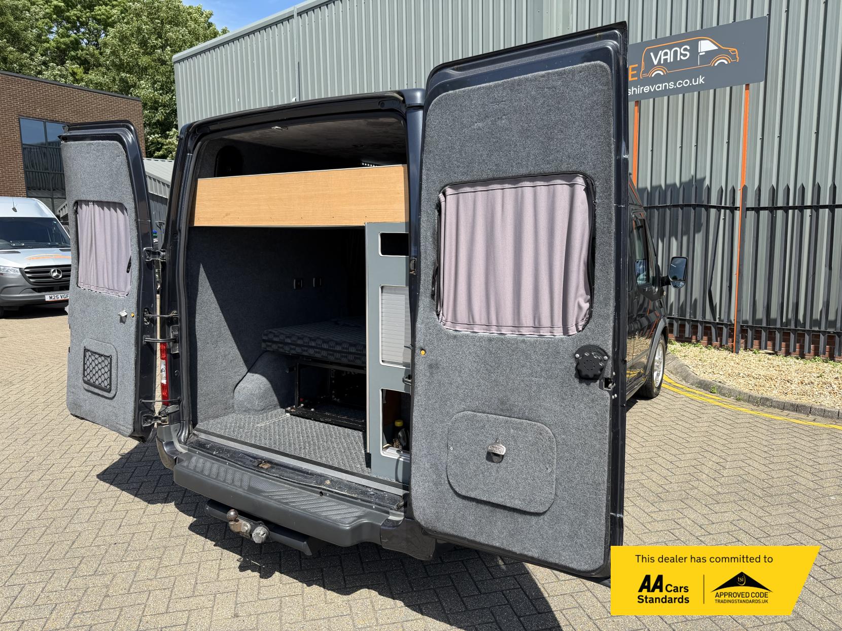 2011 Ford Transit 2.2 TDCi 280 Limited Panel Van 5dr Diesel Manual FWD L2 H2 (113 bhp) - Thumbnail 30