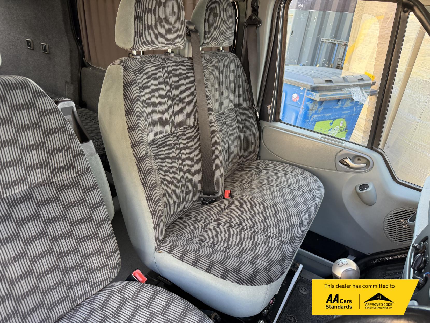 2011 Ford Transit 2.2 TDCi 280 Limited Panel Van 5dr Diesel Manual FWD L2 H2 (113 bhp) - Thumbnail 11