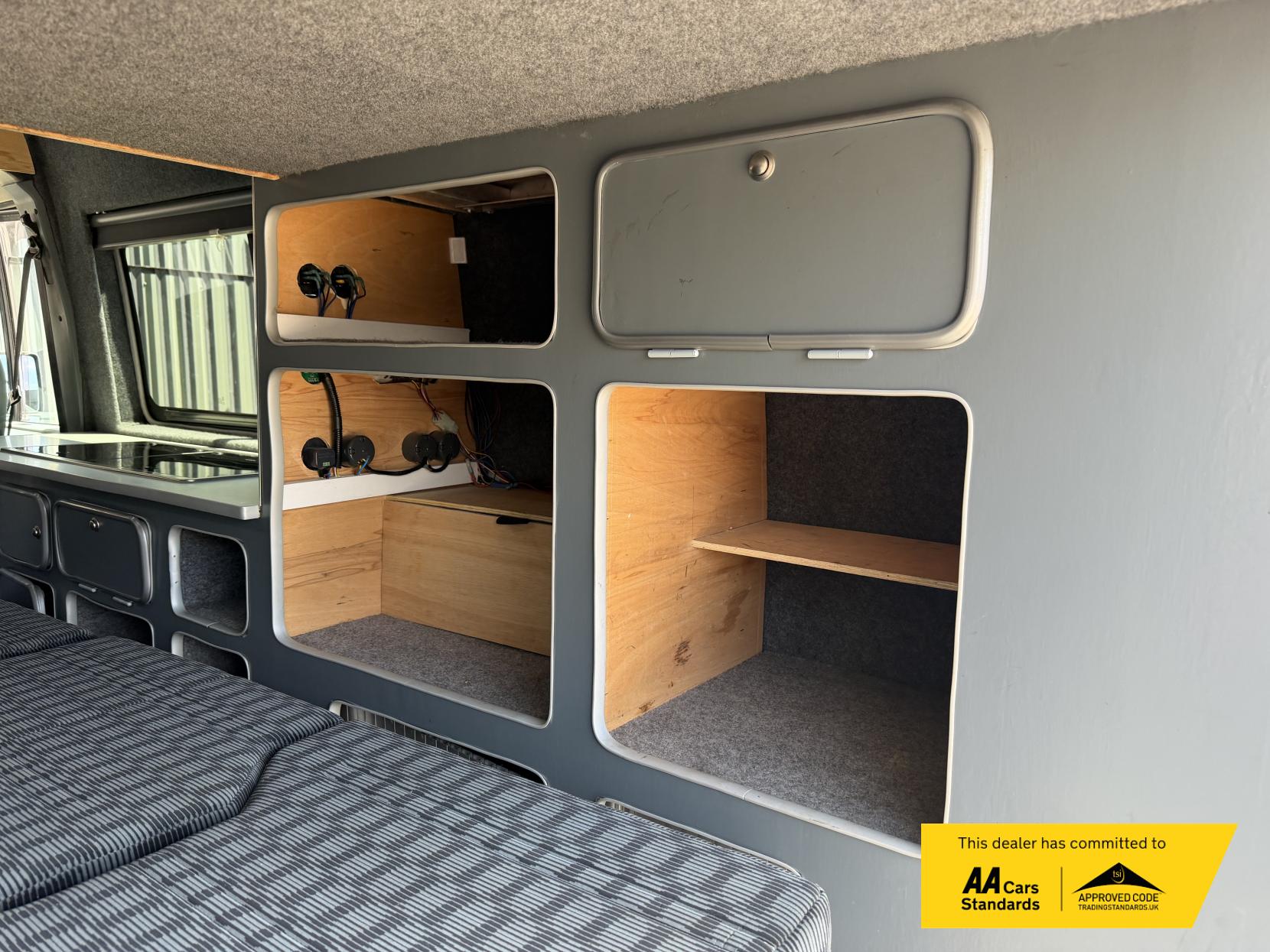 2011 Ford Transit 2.2 TDCi 280 Limited Panel Van 5dr Diesel Manual FWD L2 H2 (113 bhp) - Thumbnail 23