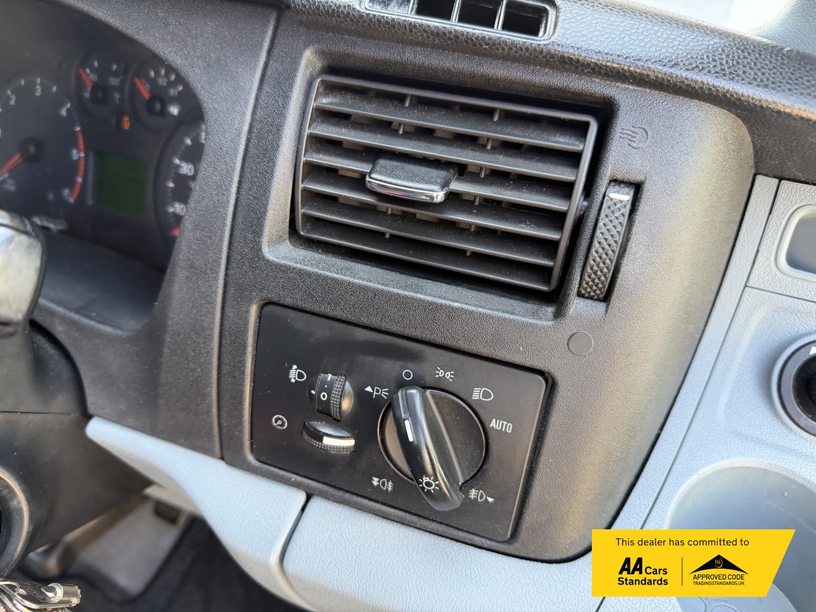 2011 Ford Transit 2.2 TDCi 280 Limited Panel Van 5dr Diesel Manual FWD L2 H2 (113 bhp) - Thumbnail 55