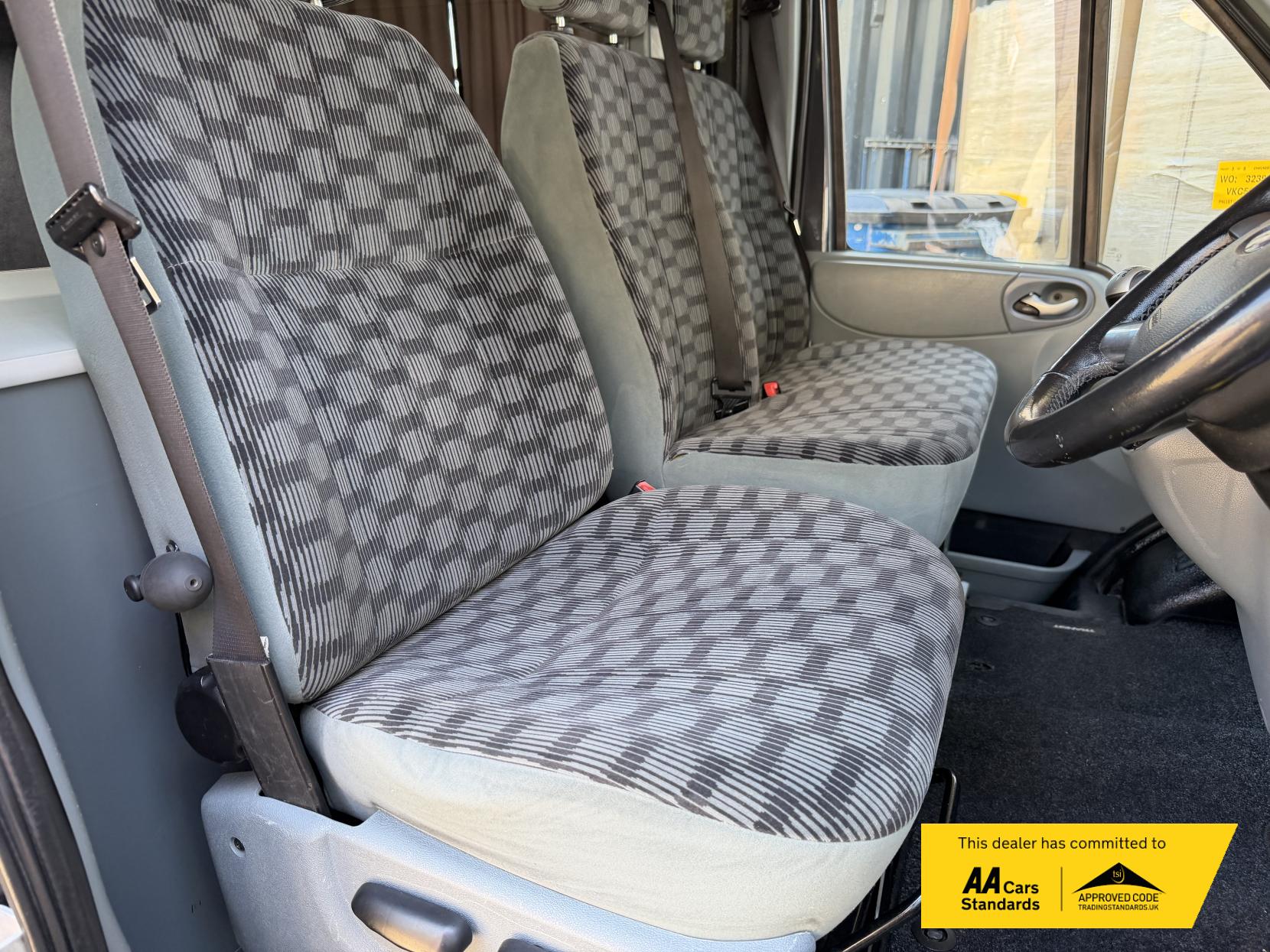 2011 Ford Transit 2.2 TDCi 280 Limited Panel Van 5dr Diesel Manual FWD L2 H2 (113 bhp) - Thumbnail 9